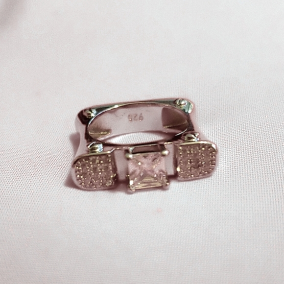 Sz 9 Unisex Zirconia Diamond Filled Ring - Picture 3 of 5